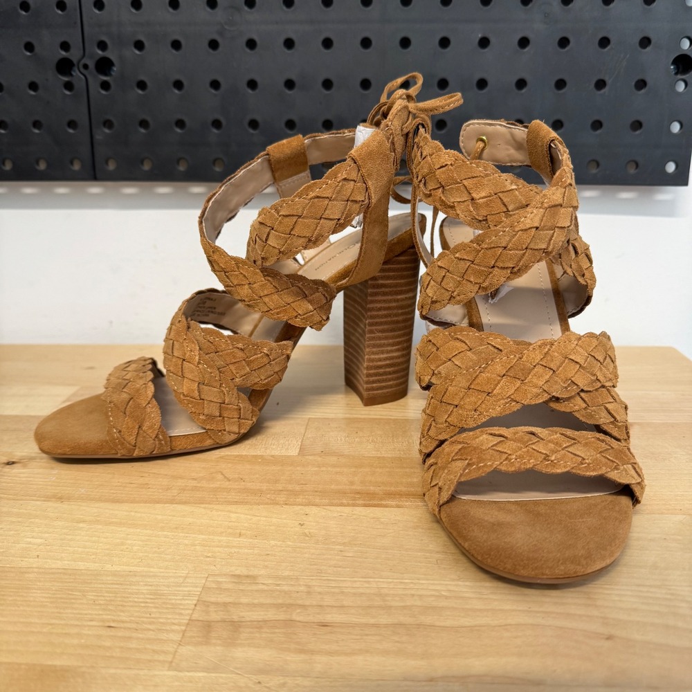 BCBGeneration Tan Braided Strappy Block Heel Sandals Women Size 8.5 Lace Up Boho